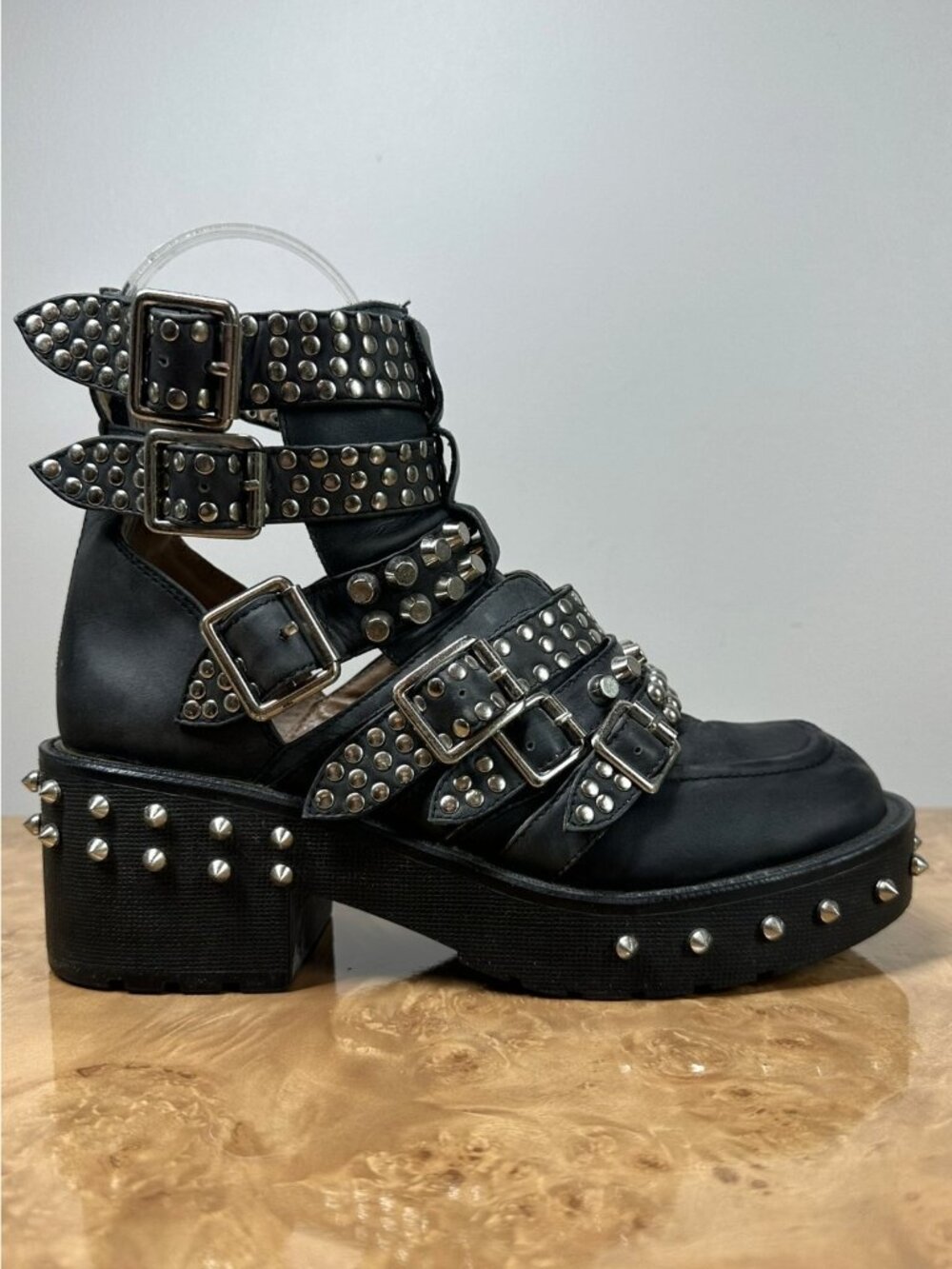 Jeffrey Campbell Starburst Studded Leather Buckle Lug Sole Boots 8.5 Goth Punk